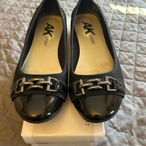 Black Anne Klein sport flats, excellent condition.
